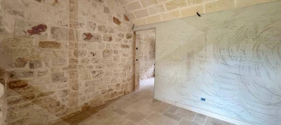 Дом с 5 комнатами в Челье Мессапика, Италия № 21635 21