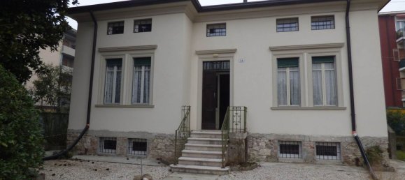 9 rooms Villa in Verona, Italy No. 225172 4