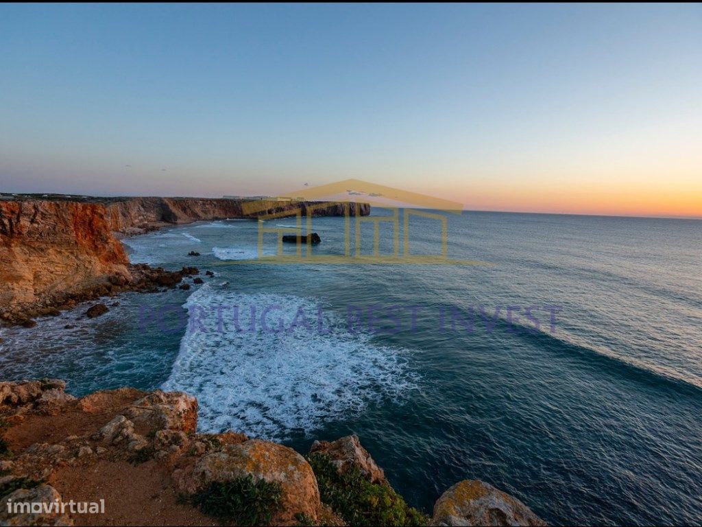 Terrain à Vila do Bispo, Portugal 1305m² No. 154033