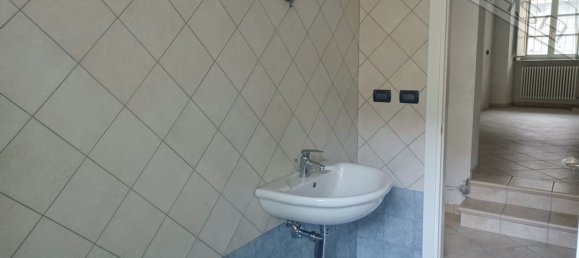 3 rooms Apartment in Barge, Italy No. 115435 16