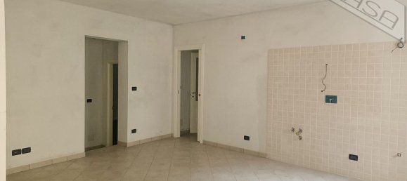 3 rooms Apartment in Barge, Italy No. 115435 6