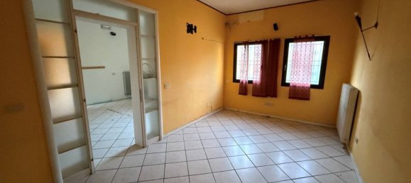 4 rooms Office in Vicenza, Italy No. 188551 3