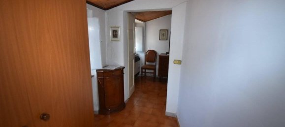 7 rooms House in Seravezza, Italy No. 123948 10