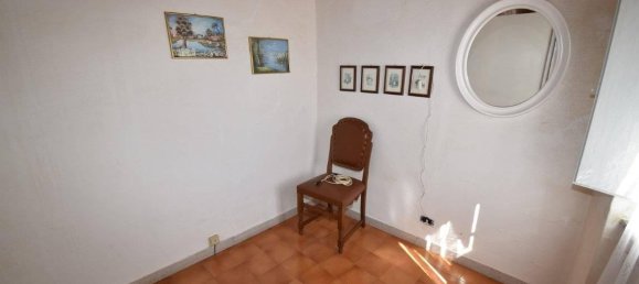 7 rooms House in Seravezza, Italy No. 123948 9