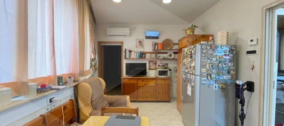 5 rooms Penthouse in Bari, Italy No. 33884 16