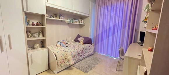 5 rooms Penthouse in Bari, Italy No. 33884 5