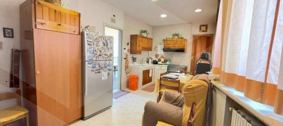 5 rooms Penthouse in Bari, Italy No. 33884 4