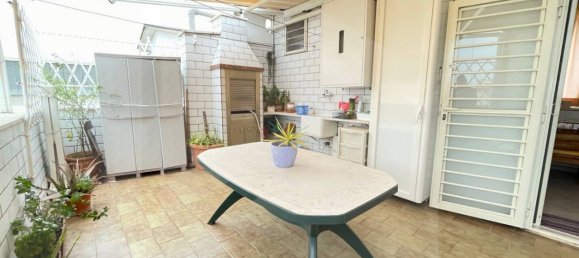 5 rooms Penthouse in Bari, Italy No. 33884 3