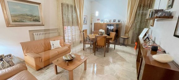 5 rooms Penthouse in Bari, Italy No. 33884 2