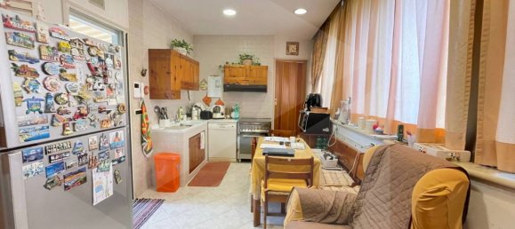 5 rooms Penthouse in Bari, Italy No. 33884 15