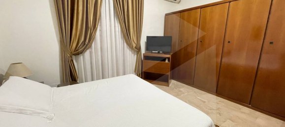 5 rooms Penthouse in Bari, Italy No. 33884 25