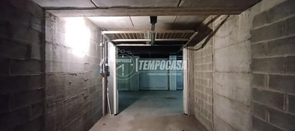 Гараж 23м² в Бавено, Италия № 237409 9