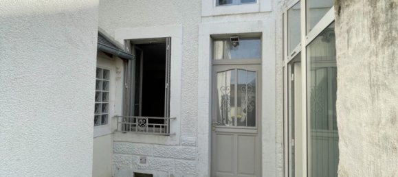 3 bedrooms Villa in Bourges, France No. 71050 11