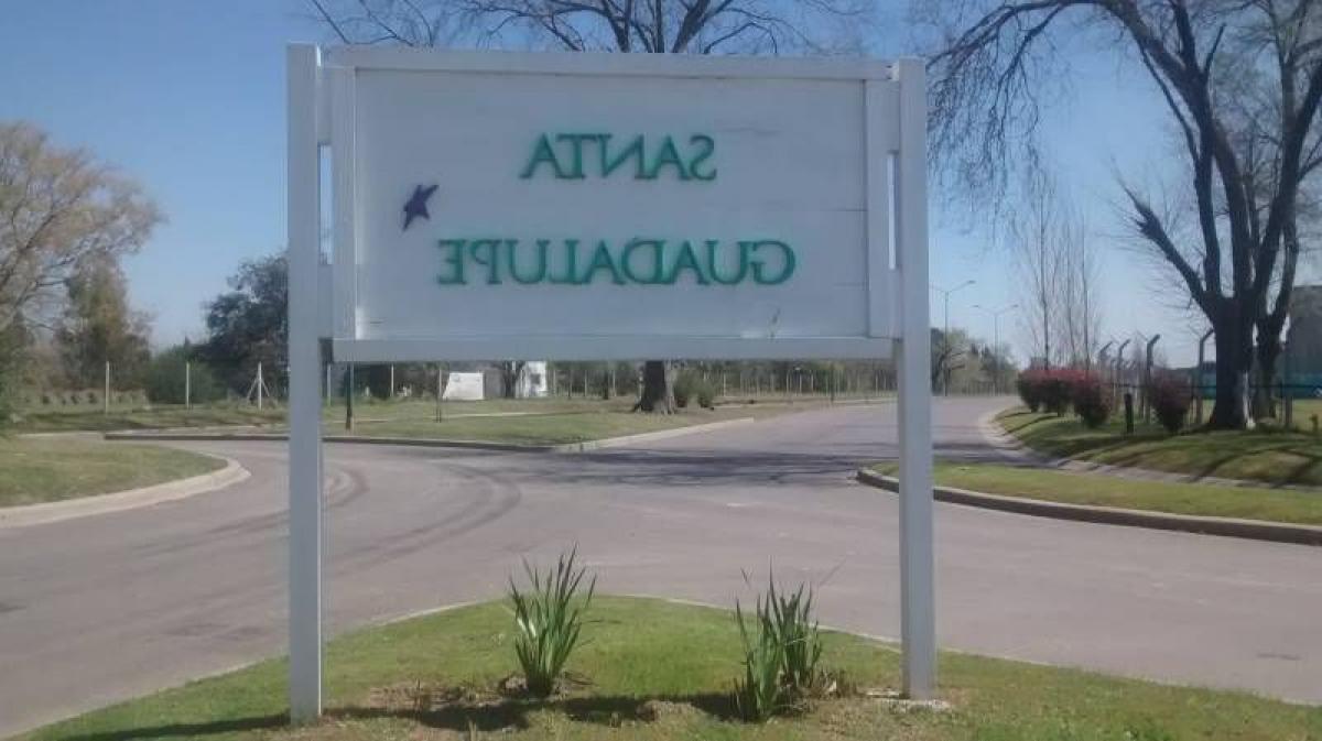 Terrain à Pilar, Argentina No. 116559