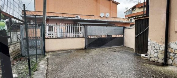 3 rooms Apartment in Rome, Italy No. 24949 6