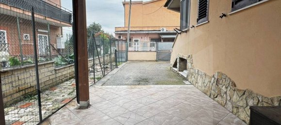 3 rooms Apartment in Rome, Italy No. 24949 5