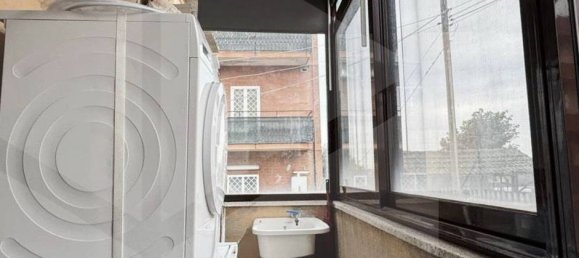 3 rooms Apartment in Rome, Italy No. 24949 18