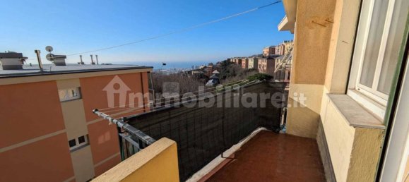 2 Schlafzimmer Wohnung in Genoa, Italy, Nr. 137869 2