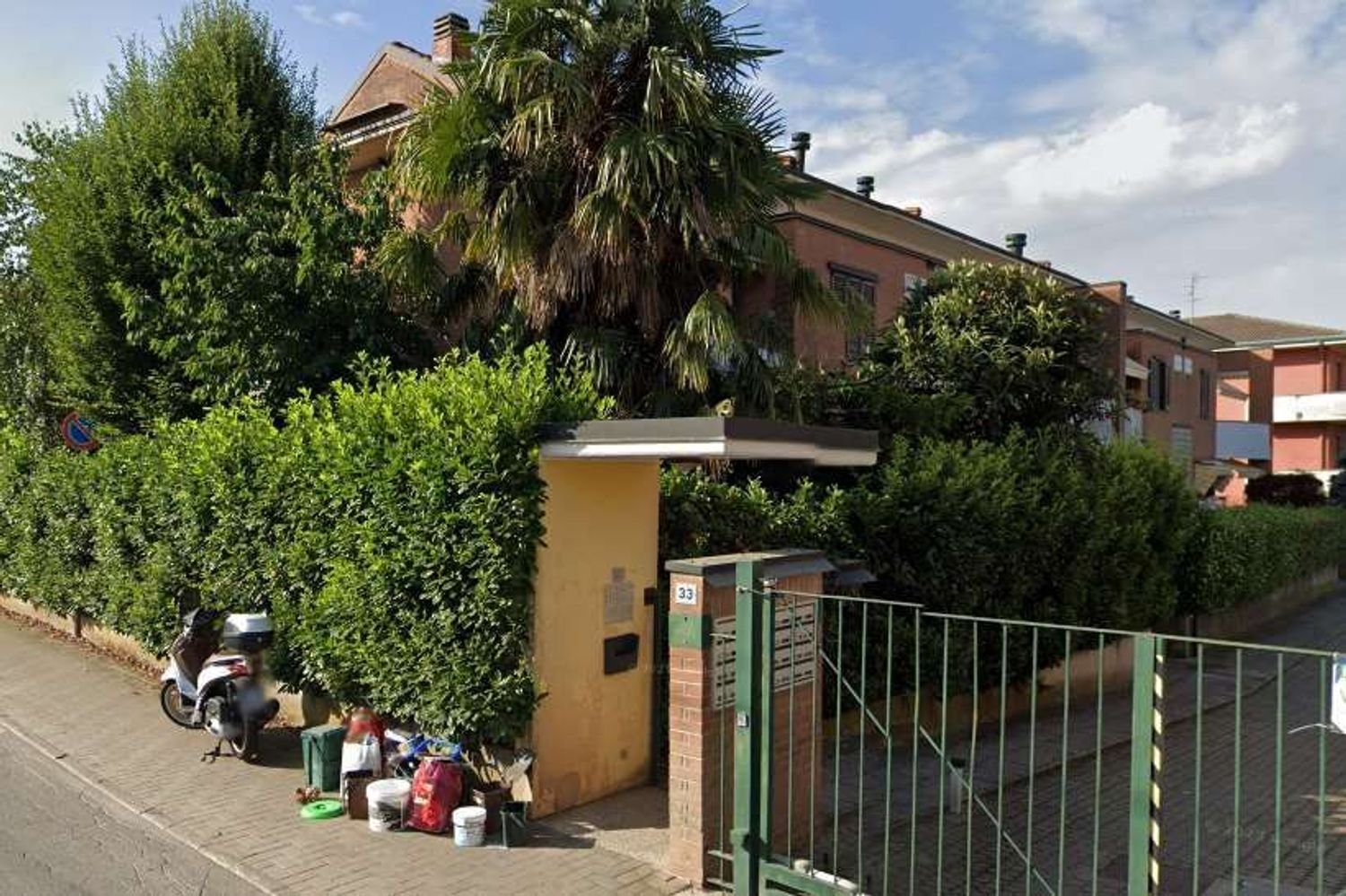 3 rooms Apartment in Cesano Maderno, Italy No. 185233