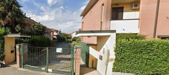 3 rooms Apartment in Cesano Maderno, Italy No. 185233 4