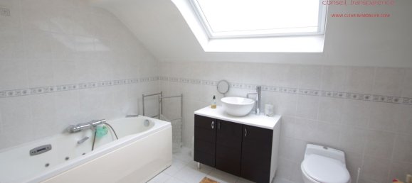 Замки и поместья с 3 спальнями в Ванту, Франция № 217820 9