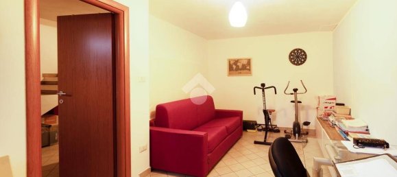 Casa de 3 dormitorios en Medesano, Italy No. 342233 16