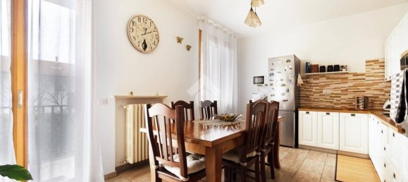 Casa de 3 dormitorios en Medesano, Italy No. 342233 4