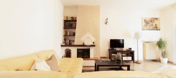 Casa de 3 dormitorios en Medesano, Italy No. 342233 3