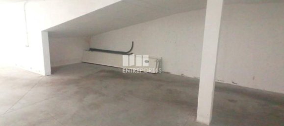 Parkplatz in Povoa de Varzim, Portugal, Nr. 56230 2