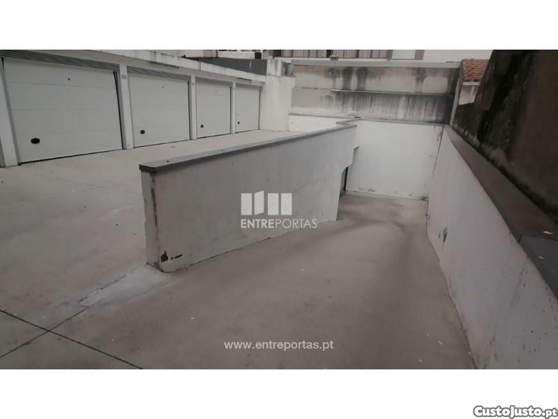 Parkplatz in Povoa de Varzim, Portugal, Nr. 56230