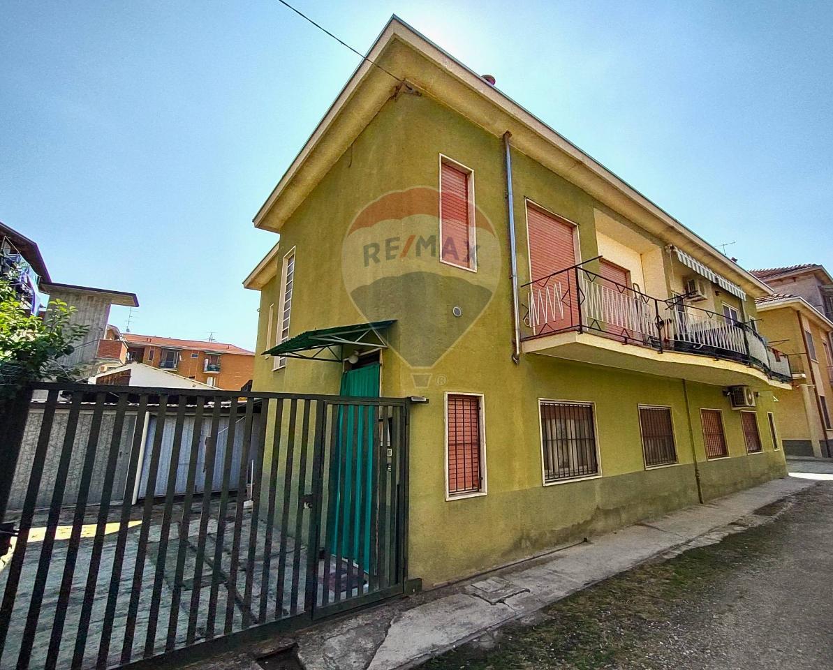 12-Zimmer Haus in Vigevano, Italy, Nr. 8338