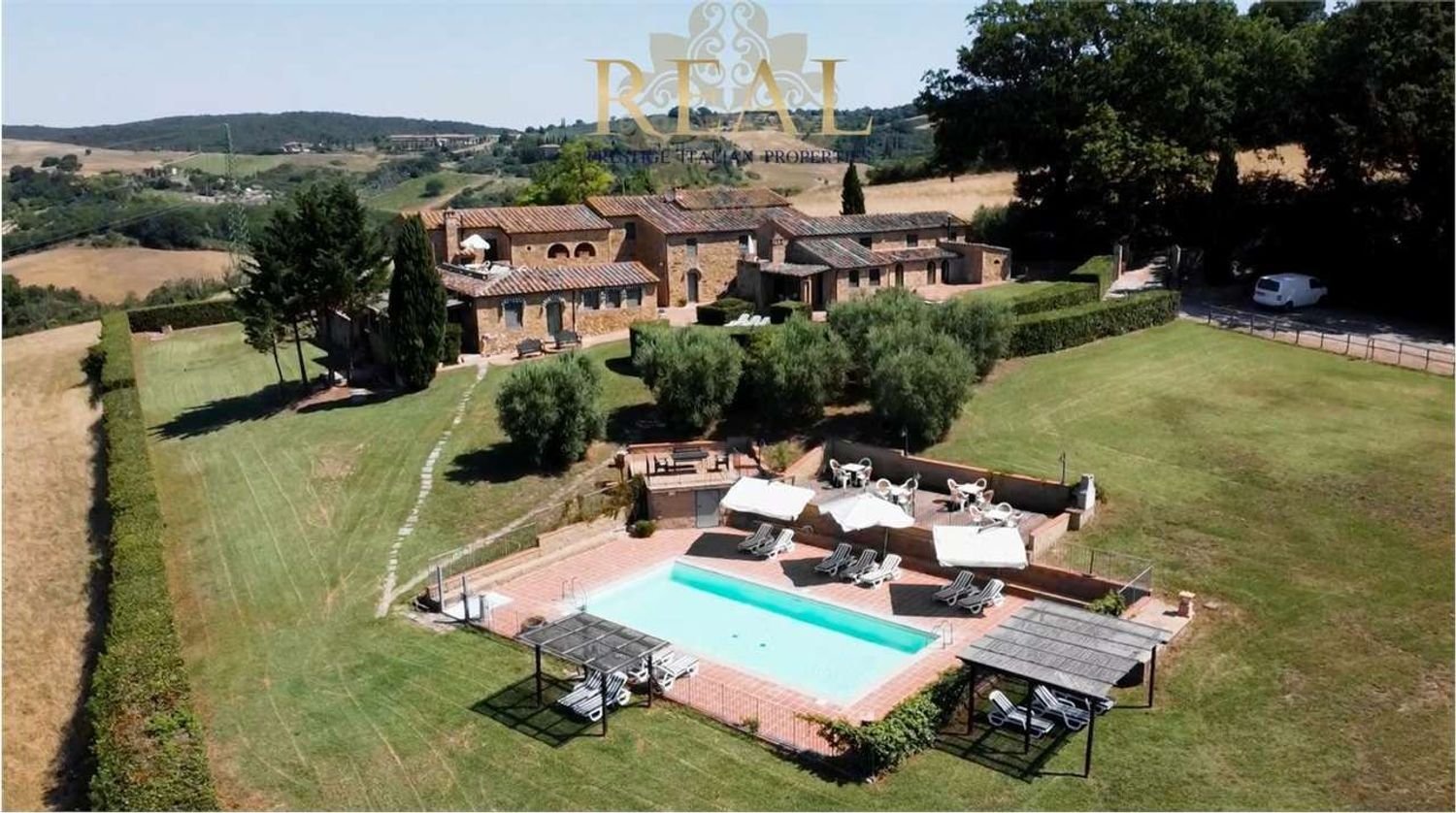 30 rooms House in Casole d'Elsa, Italy No. 193210