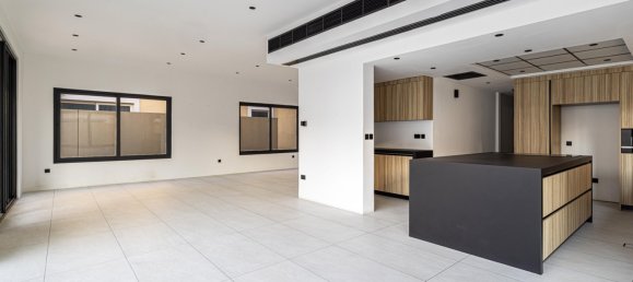 4 bedrooms Villa in Jumeirah Park, UAE No. 19136 2