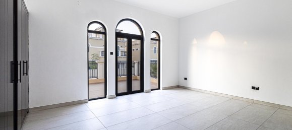 4 bedrooms Villa in Jumeirah Park, UAE No. 19136 14