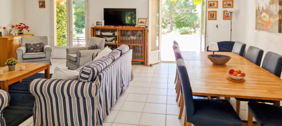 4 bedrooms Villa in Uzes, France No. 309080 14