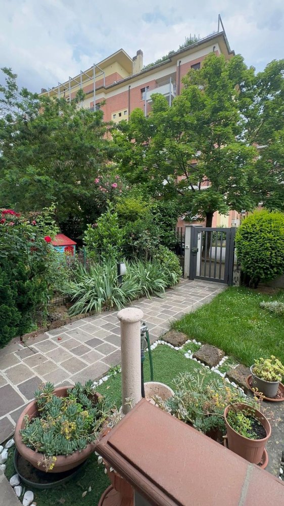 3 Schlafzimmer Haus in Treviolo, Italy, Nr. 366169