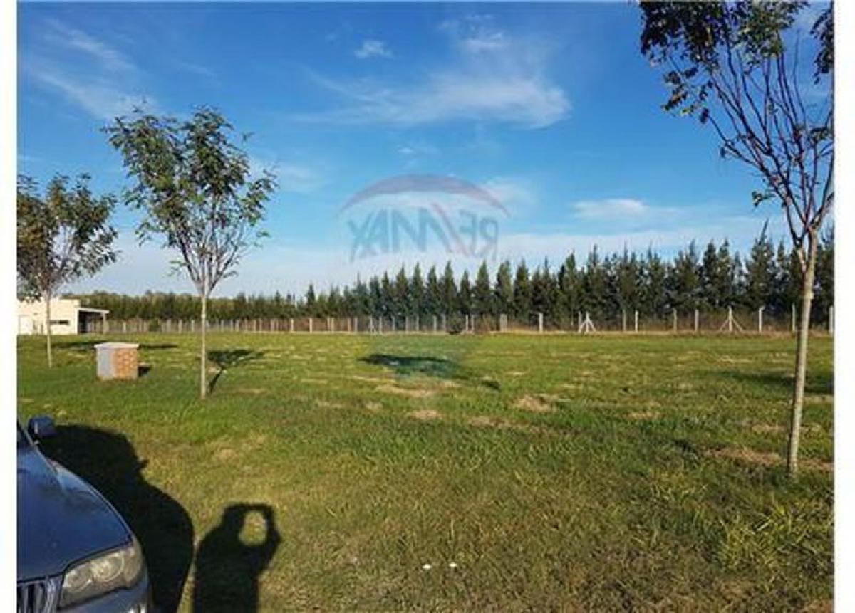  Land in Escobar, Argentina No. 121502