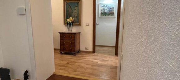 2 bedrooms Apartment in Viareggio, Italy No. 1586 3