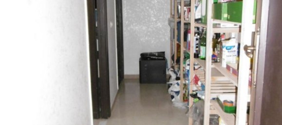 4 rooms Apartment in Rome, Italy No. 97368 3