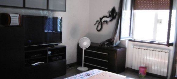 4 rooms Apartment in Rome, Italy No. 97368 4