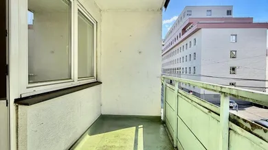 5 rooms Apartment in Graz, Austria No. 155556