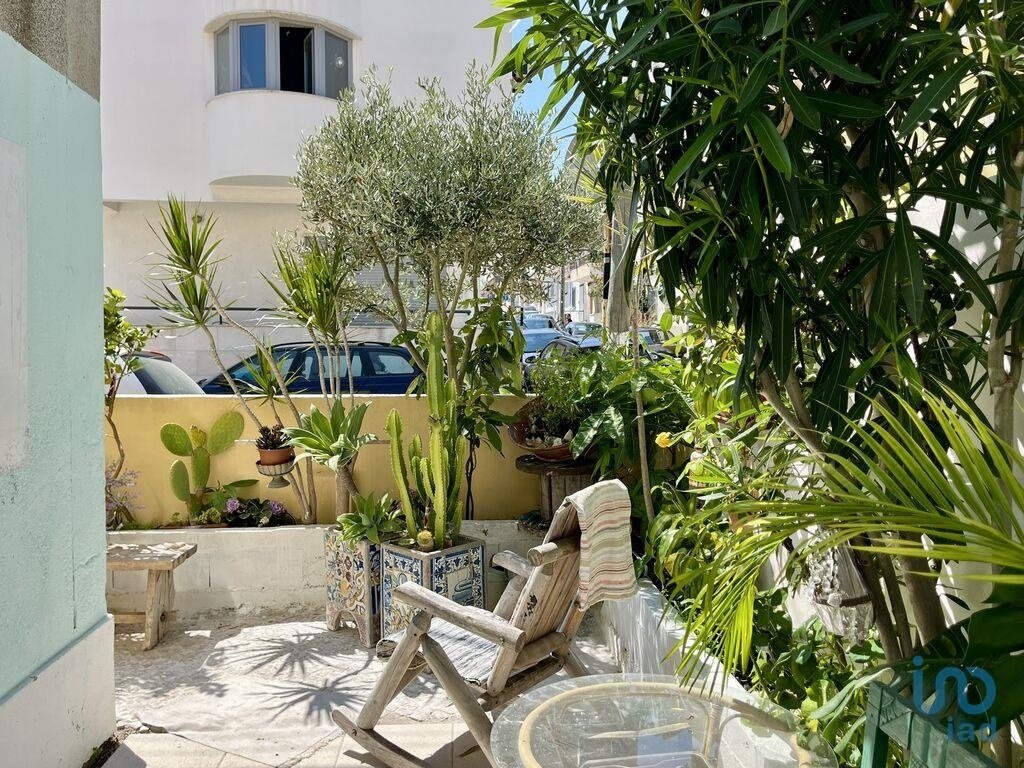 2 bedrooms Apartment in Almada, Portugal No. 260711