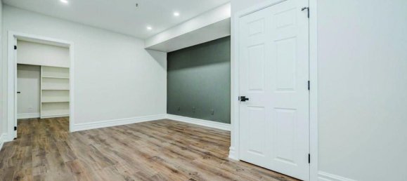  Commercial property in Oakville, Canada No. 1370 12