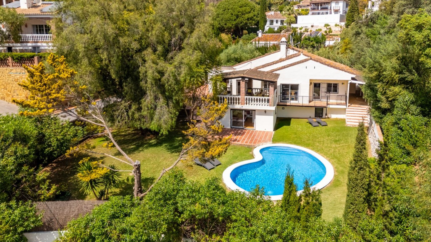 4 bedrooms Villa in Marbella, Spain No. 147595