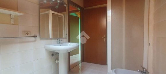 5غرفة شقة في Castel d'Azzano, Italy رقم 218139 99