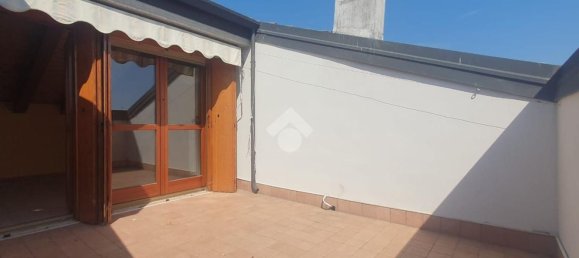 5غرفة شقة في Castel d'Azzano, Italy رقم 218139 86