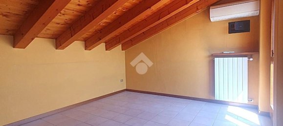 5غرفة شقة في Castel d'Azzano, Italy رقم 218139 31