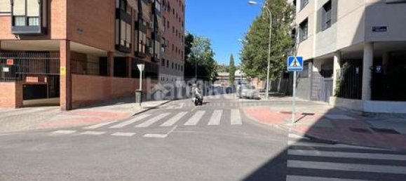 Parkplatz in Madrid, Spain 9m², Nr. 136991 7