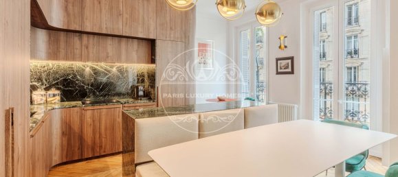 3 bedrooms Apartment in Paris, France No. 296004 11