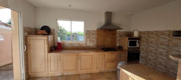 Villa de 3 dormitorios en Haute-Garonne, France No. 290801 9